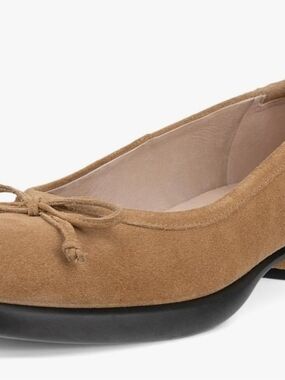 Ecco Women’s Tan Suede Ballet Flat with Bow 10-10.5